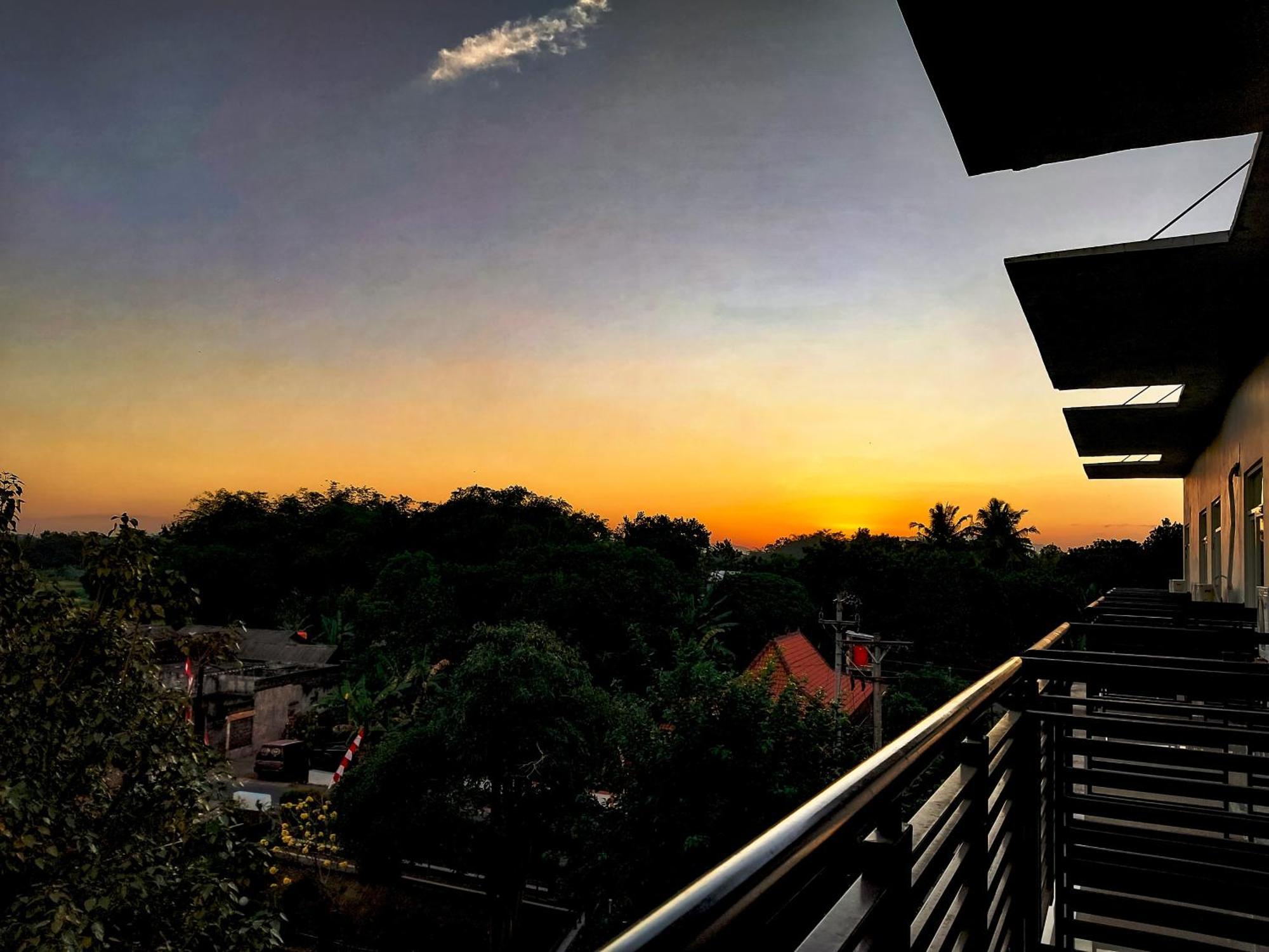 Prima Sr Hotel & Convention Yogyakarta Sleman  Ngoại thất bức ảnh