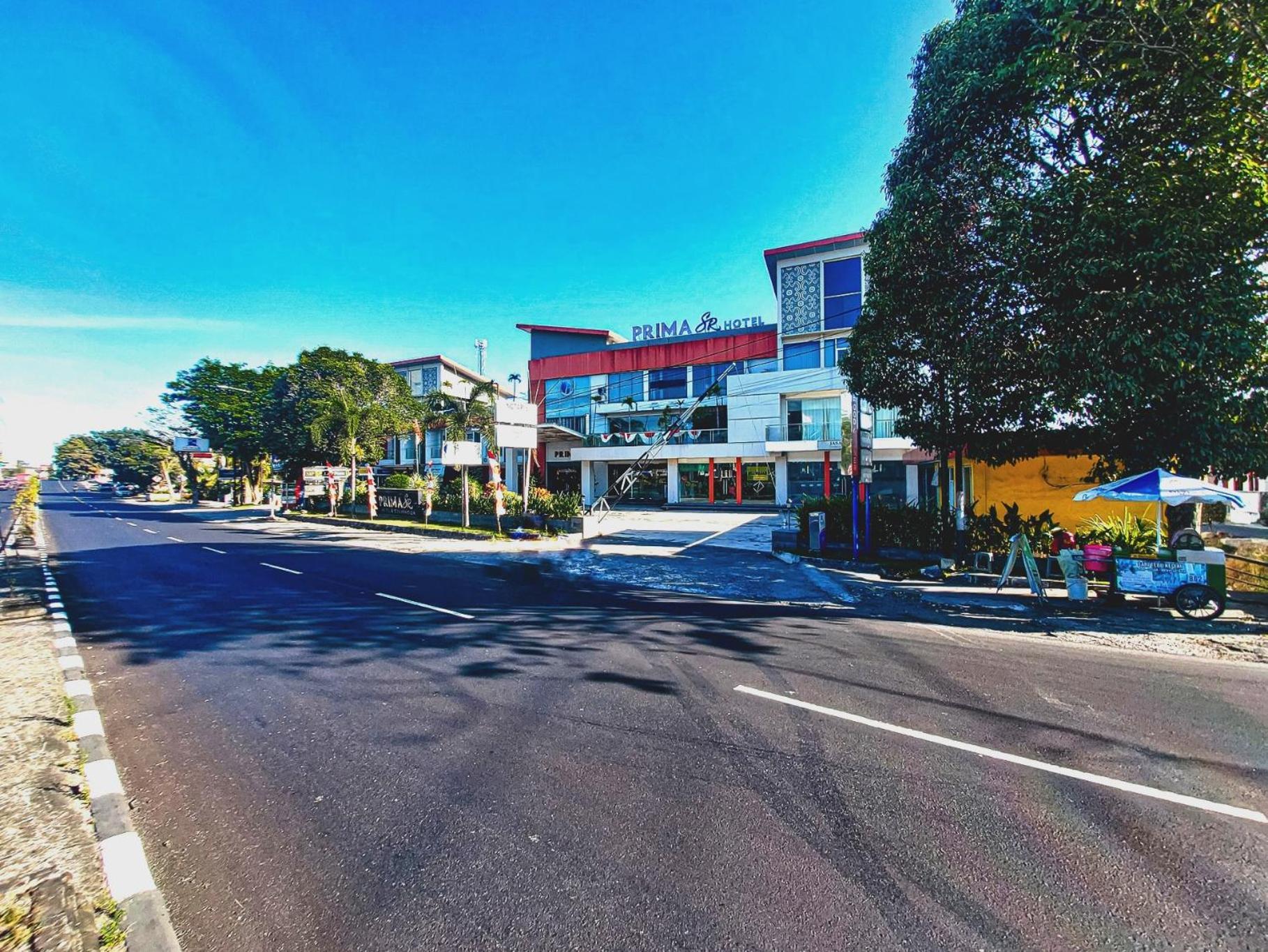 Prima Sr Hotel & Convention Yogyakarta Sleman  Ngoại thất bức ảnh