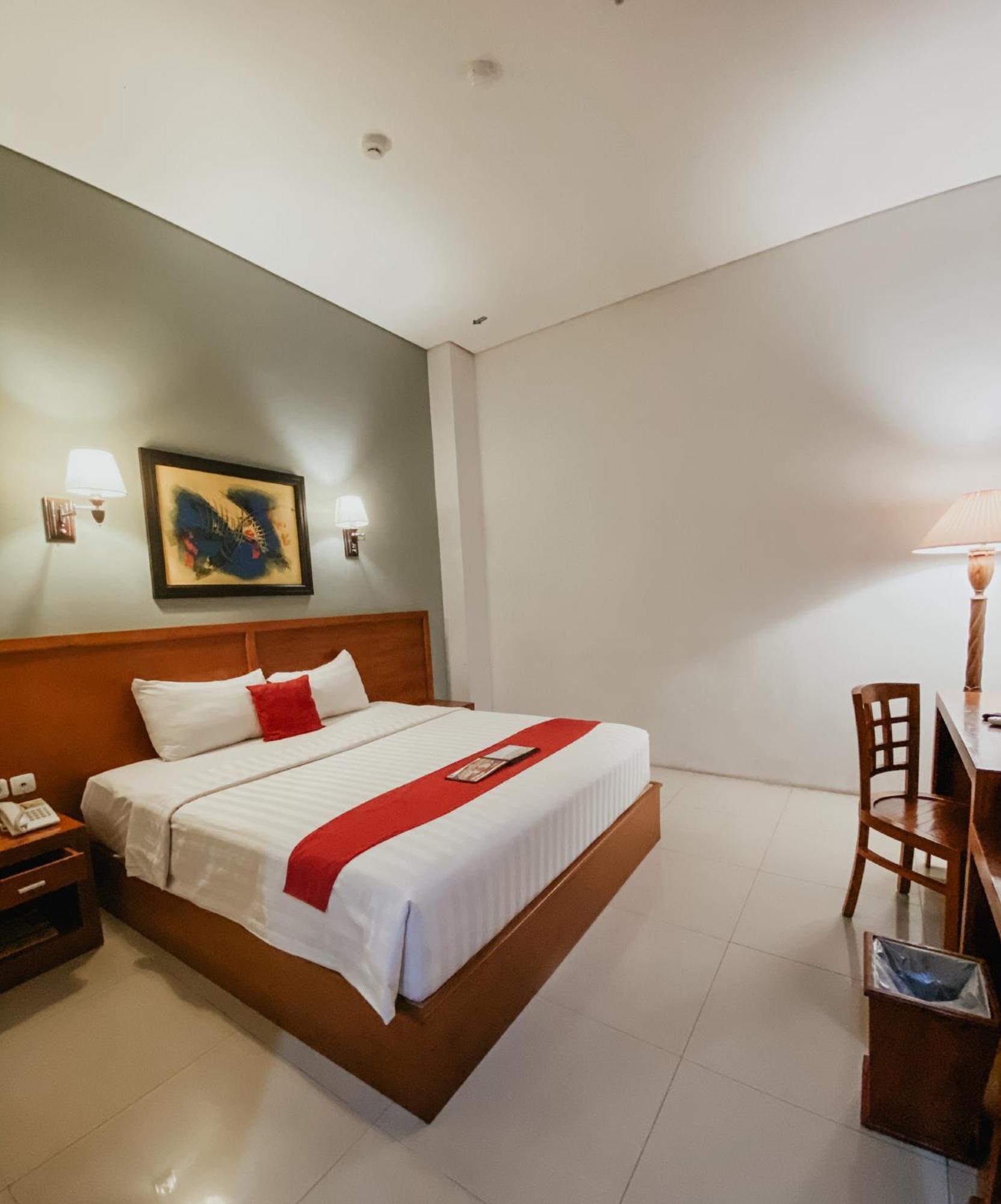 Prima Sr Hotel & Convention Yogyakarta Sleman  Ngoại thất bức ảnh