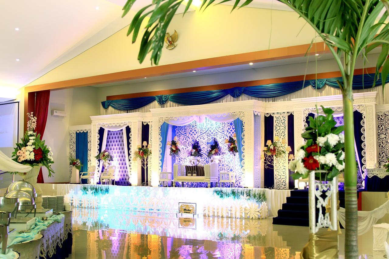 Prima Sr Hotel & Convention Yogyakarta Sleman  Ngoại thất bức ảnh
